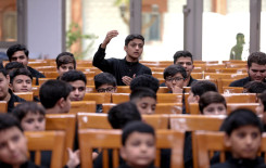 المجمع العلمي ينظم محاضرة تربوية بعنوان: (إضاعة الوقت بين الإفراط والتفريط) لطلبة الحفظ في كربلاء