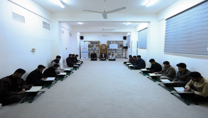 ضمن ختماته المتنوعة .. المَجمَع العلميّ يقيم ختمة رمضانية لطلبة جامعة كربلاء
