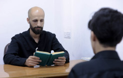 المجمع العلمي يقدم دروسًا متقدمة في مهارات الحفظ لطلبة مشروع حفظ القرآن الكريم في كربلاء