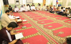 جانب من الختمات القرآنية الرمضانية المرتلة في (جامع الامام المهدي (عجل الله تعالى فرجه الشريف) - ناحية المهناوية ، حسينية أبو حلان - ناحية الحرية ، مسجد السيدة زينب (عليها السلام) - ناحية الحرية ) التي يقيمها معهد القرآن الكريم فرع النجف الأشرف التابع ل
